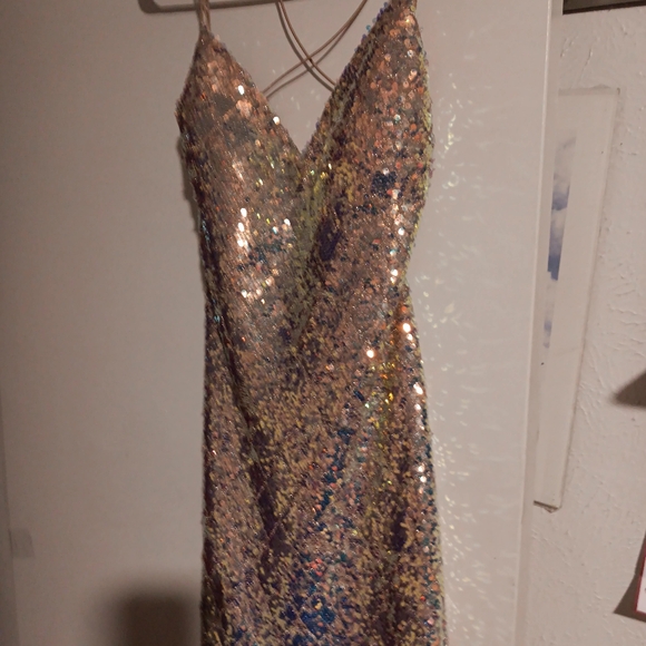 Evening gold short dress - Picture 6 of 6